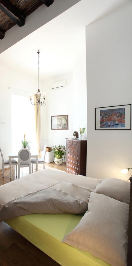 Bed and Breakfast Napoli Pietrasanta Lt Exterior foto